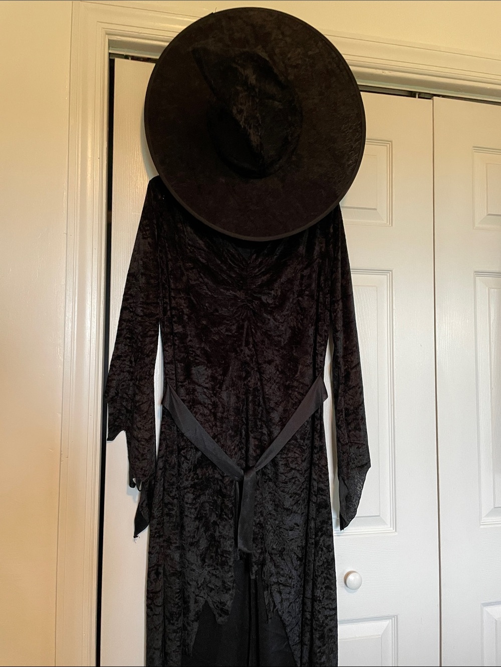 Witches Halloween dress & pointy hat black crushed felt w/ built in belt